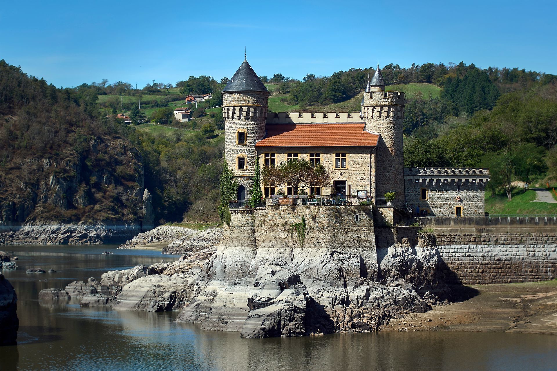 Le château de la roche